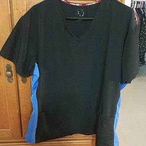 Devine stretch scrub top 2xl